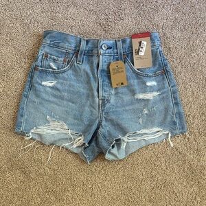 Levi’s size 25 Denim Blue Women's Distressed Jean Shorts New with tags